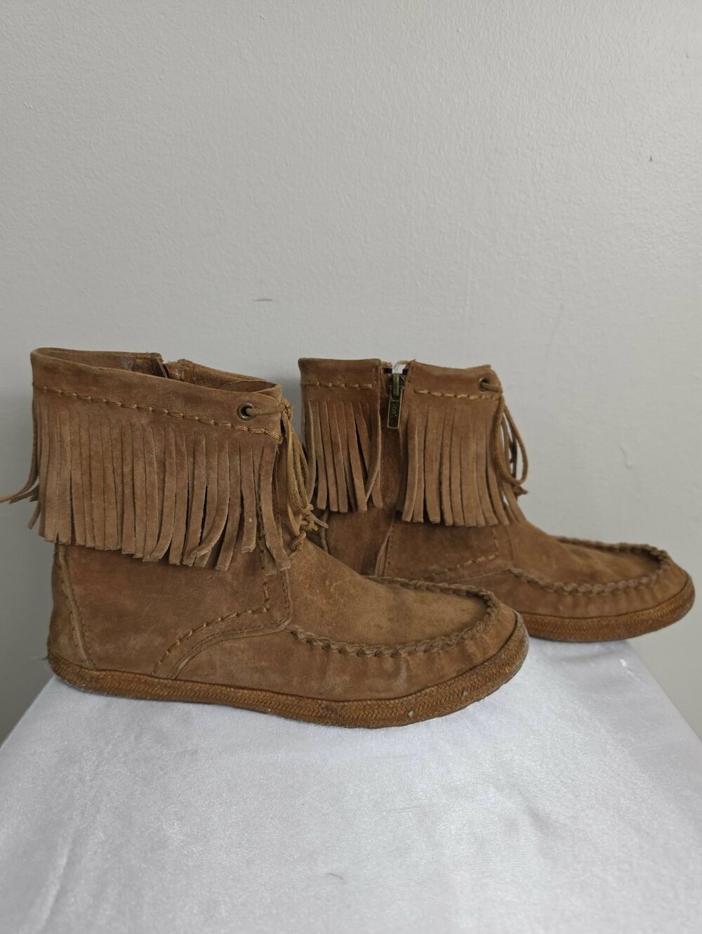 UGG Kaysa Suede Leather Fringe Moccasin Tan Boots